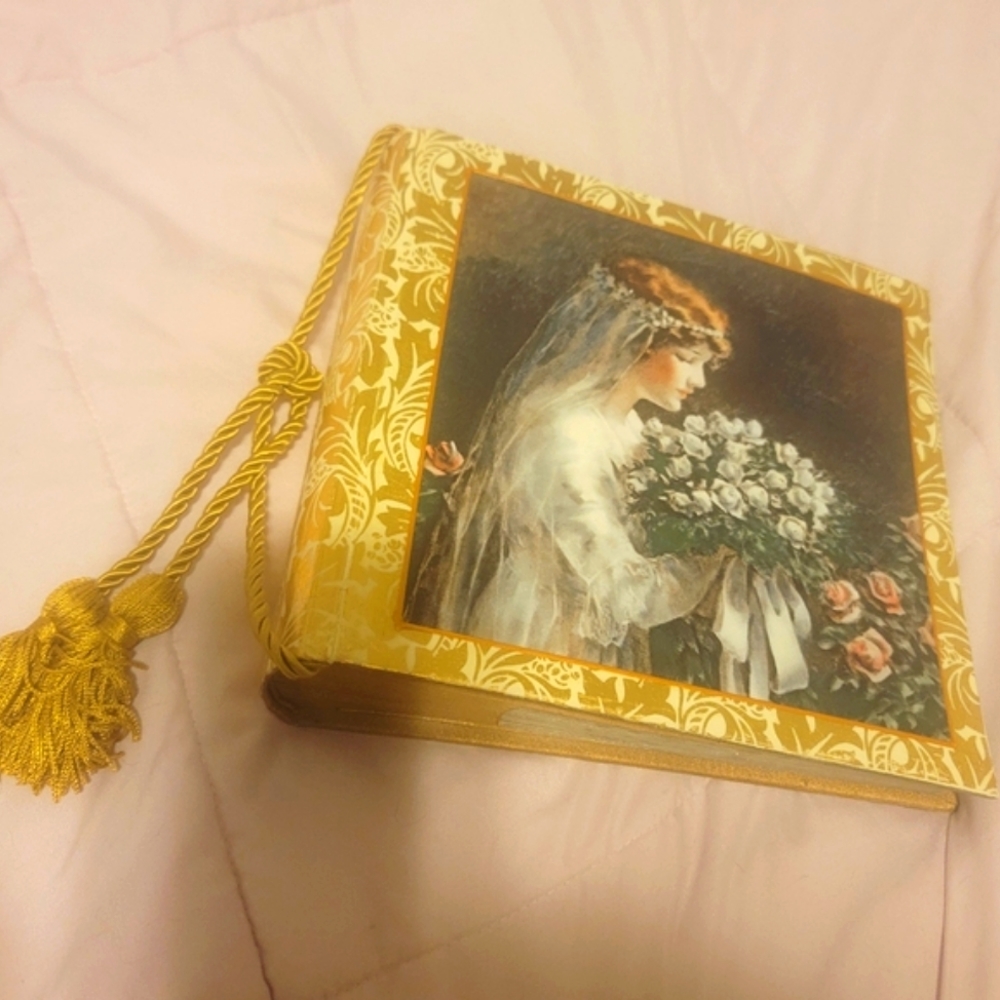 TERRA TRADITIONS VINTAGE PHOTO ALBUM WEDDING